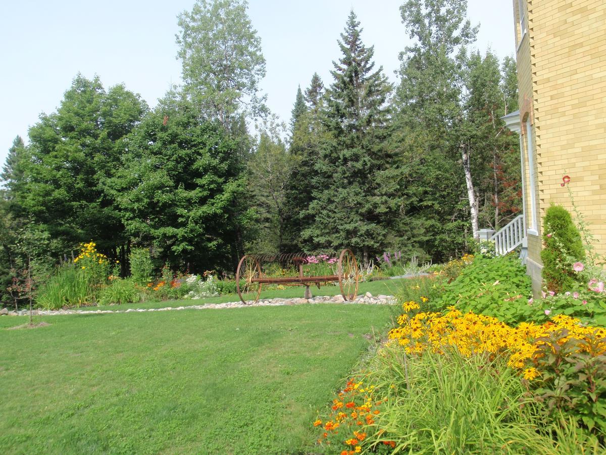 Auberge Taylor Manor Saint-Georges Exterior photo